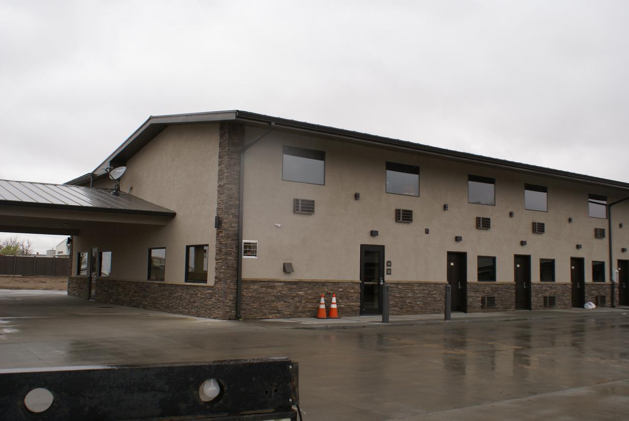 Boarders Inn & Suites By Cobblestone Hotels - Syracuse Exterior foto