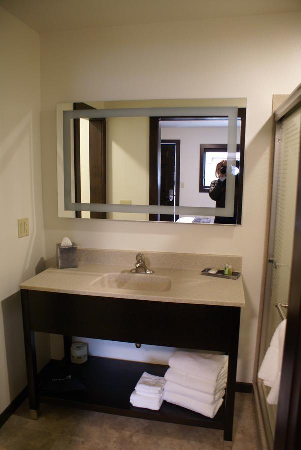 Boarders Inn & Suites By Cobblestone Hotels - Syracuse Zimmer foto